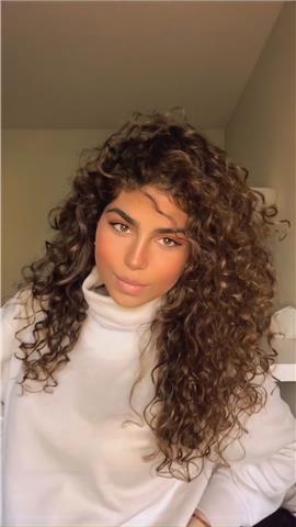 Profesora de lengua castellana y literatura, economía, geografía, filosofía y cultura.
también soy profesora de apoyo para lo que necesite como hacer los deberes o ayudarle a estudiar