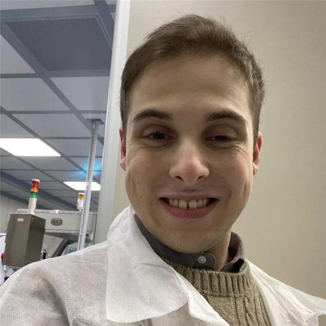 Ciao! sono leonardo e sono un perito chimico biologico ambientale . do ripetizioni di chimica generale , analitica,organica, biochimica e biologia