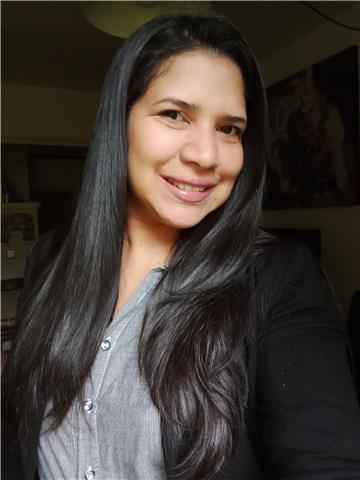 Licenciada en Comunicación Social, con habilidades de montaje audiovisual