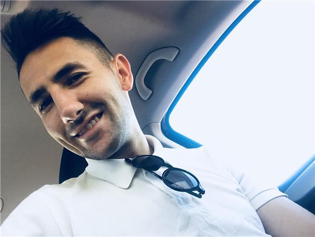 Profesor de apoyo para mejorar y entender las finanzas, especialmente en una empresa, y como ser un buen director financiero