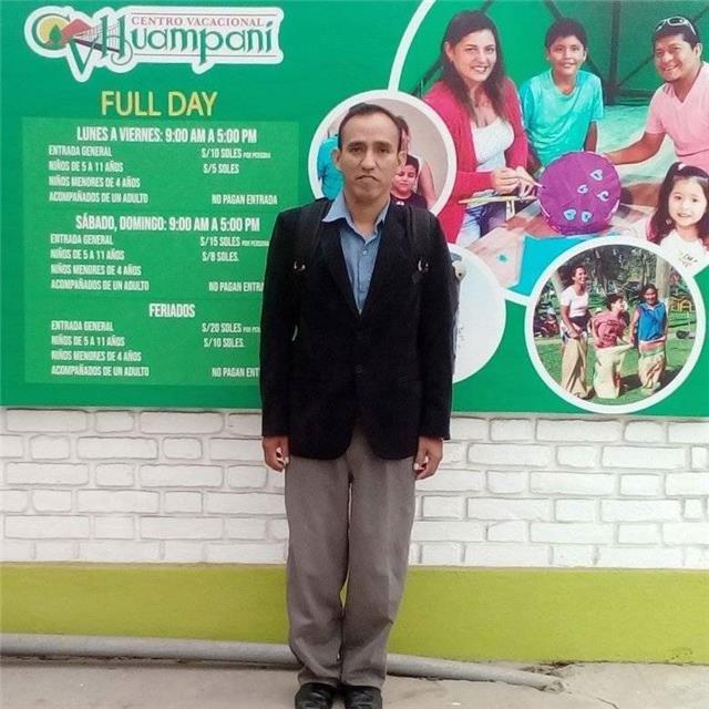 Licenciado en Matemática, física e informática