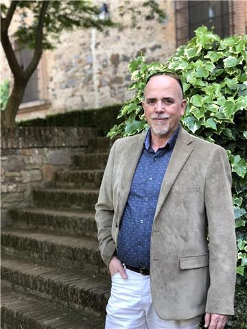 Profesor de contabilidad superior