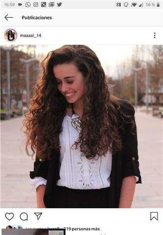 Alumna de tercero de carrera con fluidez y experiencia en dar clases particulares, principalmente a alumnos entre primaria y bachillerato