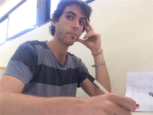 Profesor de ciencias sociales, naturales, lengua y literatura especializado en técnicas de estudio