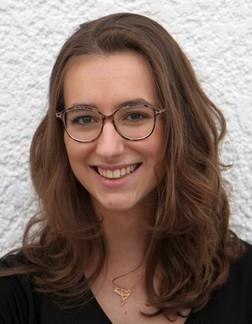 Ex étudiante de prépa maintenant en master à l'Université Paris-Dauphine, je propose des cours particuliers de mathématiques niveau primaire à terminale