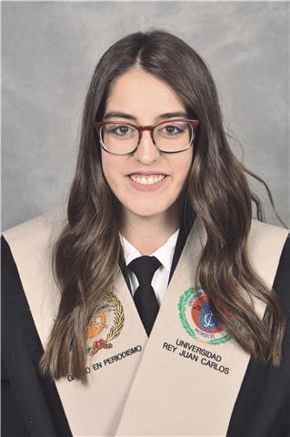 Graduada en periodismo ofrece clases para alumnos de primaria en cualquier asignatura y lengua, ingles, griego, latin para e.s.o y bach