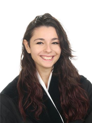 Profesora de todas las materias de primaria y asignaturas de letras de la eso