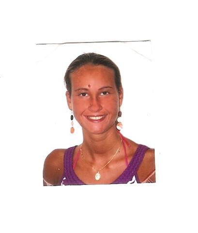 Ex studentessa con ottimi voti offre ripetizioni o lezioni private a ragazzi giovani (scuole elementari, medie e superiori) di inglese, italiano, storia, geografia, scienze e filosofia e altre materie. costo € 10,00/h. se interessati chiamare il 328/ anch