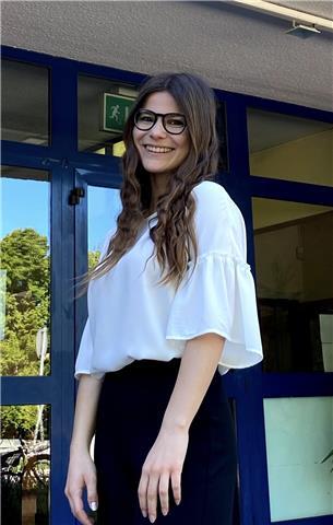 Studentessa diciannovenne da poco diplomata al Liceo linguistico Alvise Cornaro di Padova