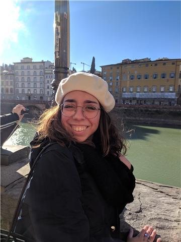 Insegnante laureanda di lingue presso l'università Sapienza