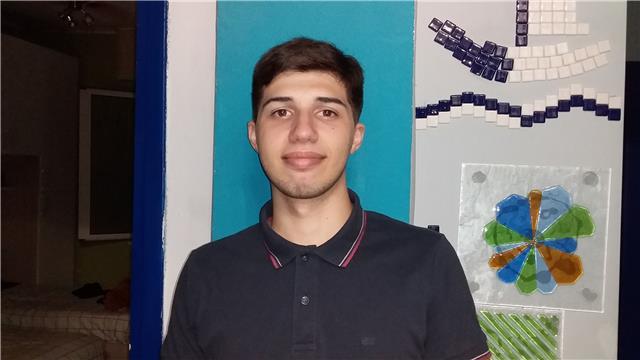 Studente laureando in scienze umane dell'ambiente impartisce lezioni private in materie umanistiche come storia e geografia