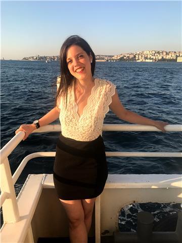 Estudiante de economía de la universitat de barcelona con más de tres años de experiencia y buenas referencias se ofrece a dar clases este verano y ayudaros a preparar la selectividad