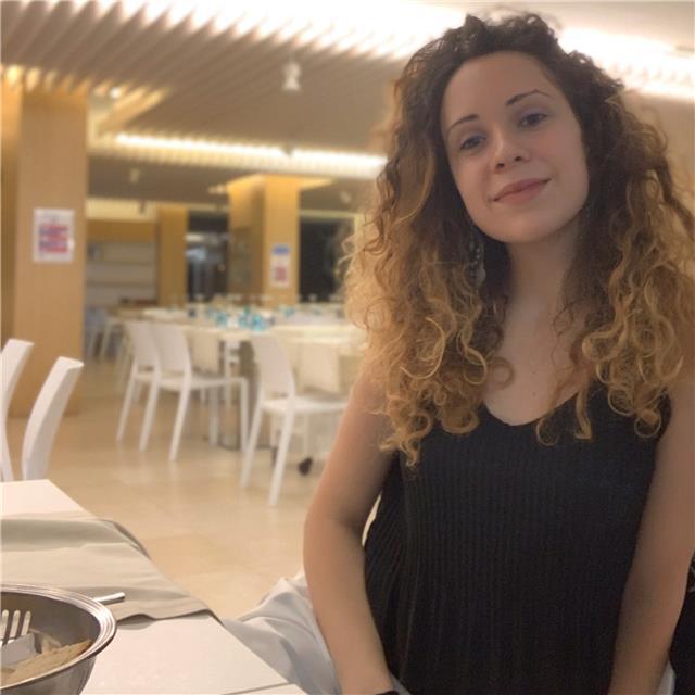 Laureata in scienze biologiche impartisce ripetizioni di matematica, biologia e chimica