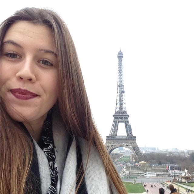 Biotecnologa ofrece refuerzo escolar para primaria, eso y algunas materias de bachillerato. no duden en contactarme