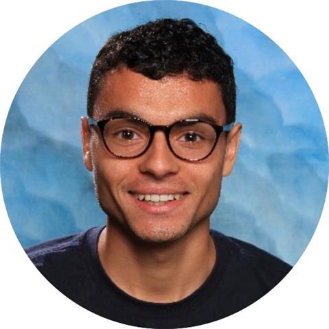 Actuellement étudiant en école de commerce à ICN Business School, je suis disponible et motivé pour enseigner et apporter mon expérience en économie. 
Je suis titulaire d'un BAC ES et j'ai fait 2 années de classe préparatoire économique et commerciale