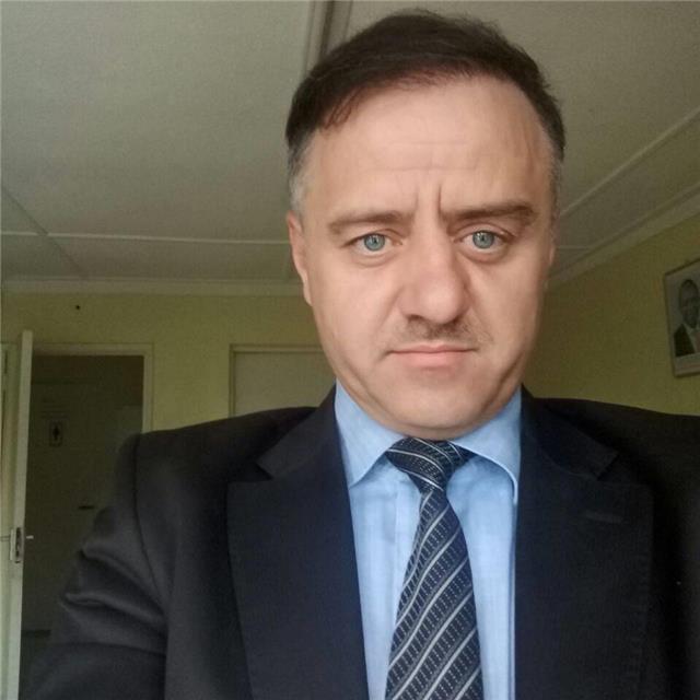 Let's learn biology in english on efficient way. here is your experienced teacher for you