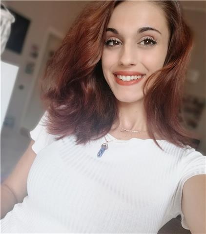 Ragazza con certificazione B1 offre ripetizioni di inglese e letteratura inglese