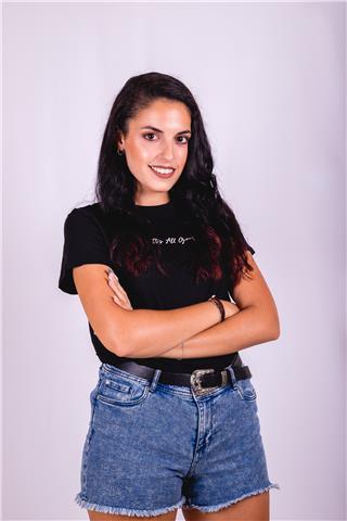 Maestra de primaria se ofrece para dar cualquier asignatura entre primero de primaria hasta segundo de la eso