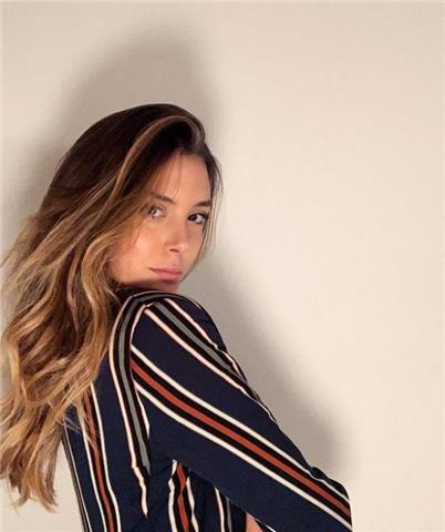 Neolaureata con lode in lingue offro lezioni private di inglese, francese e materie umanistiche