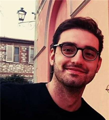 Dottore di ricerca impartisce ripetizioni di materie umanistiche