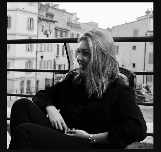 Marre des cours de français ennuyeux, viens découvrir une façon ludique et simple d'apprendre les bases grammaticales du français