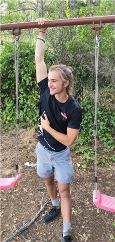 Graduado en relaciones internacionales inquieto por recibir e impartir conocimiento