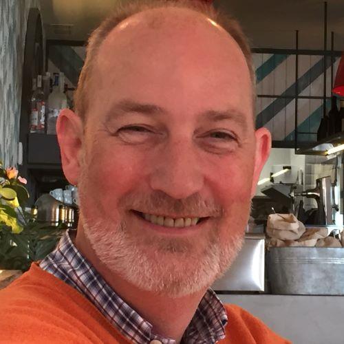 Learn to work confidently and successfully in English