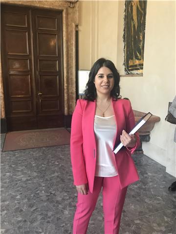 Laureata magistrale in Lingue straniere offre lezioni private, ripetizioni e aiuto compiti in lingua, civiltà e letteratura inglese