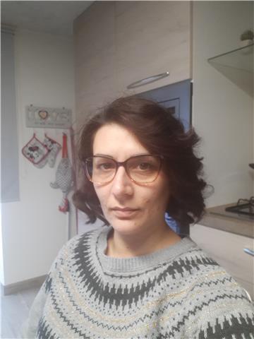 Laureata in ingegneria impartisce lezioni di matematica a ragazzi di elementari e medie