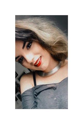 Profesora de fisica ofrece clases a alumnos de e.s.o