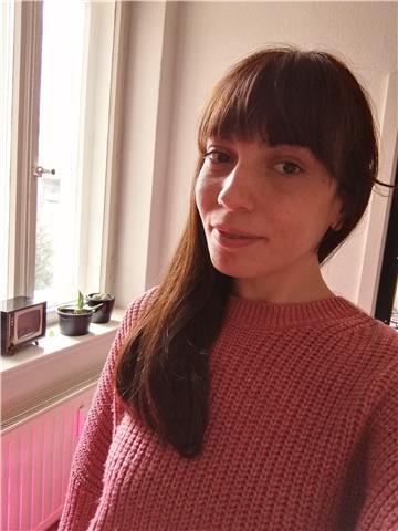 Madrelingua italiana, con master in didattica in lingua e letteratura italiana