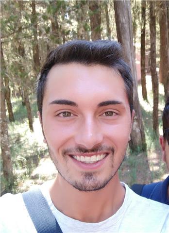 Docente di ruolo nella scuola secondaria offre ripetizioni a studenti di tutti gli ordini scolastici