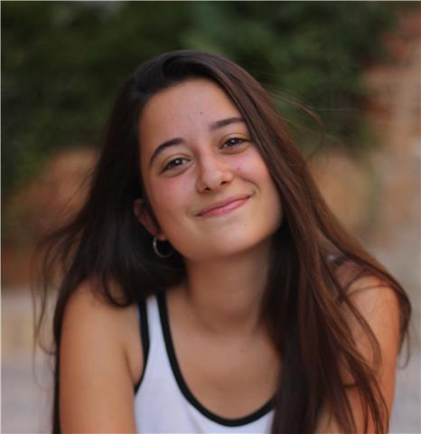 Soy alumna de tercer curso de veterinaria en la universidad autónoma de barcelona