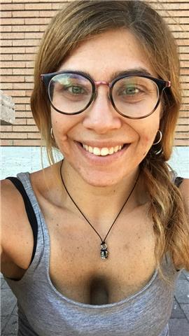 Laureata in medicina e chirurgia offre ripetizioni in materie scientifiche ed inglese a studenti delle elementari, medie e superiori