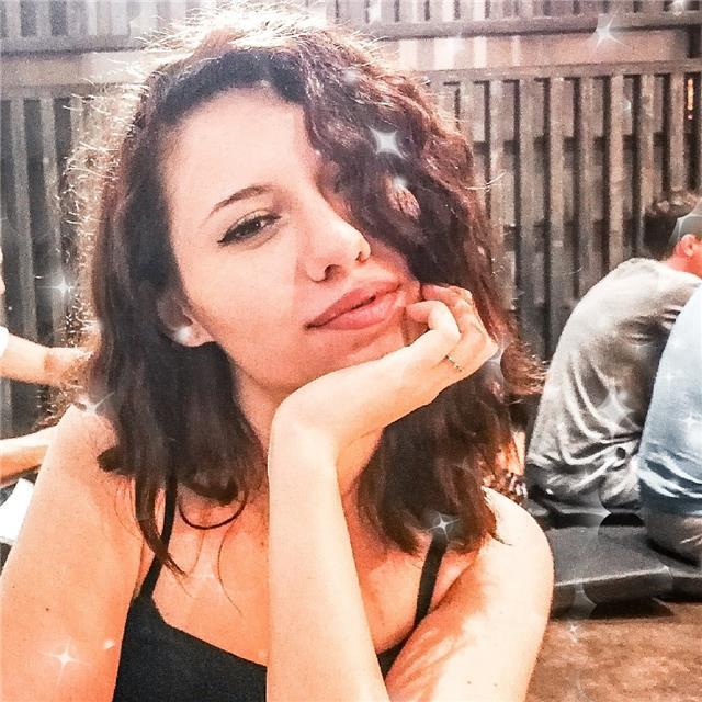 Istruttrice di pilates matwork e grandi attrezzi (reformer, cadillac, chair, ladder barrel)