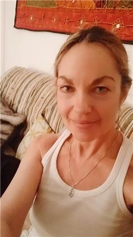 Profesora de hatha yoga y yoga nidra darría clases particulares a domicilio o en mi casa, precio segun distancia, Madrid capital