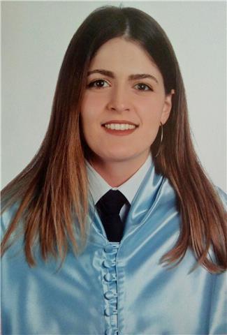 Profesora recientemente graduada ofrece clases de apoyo a nivel de Primaria