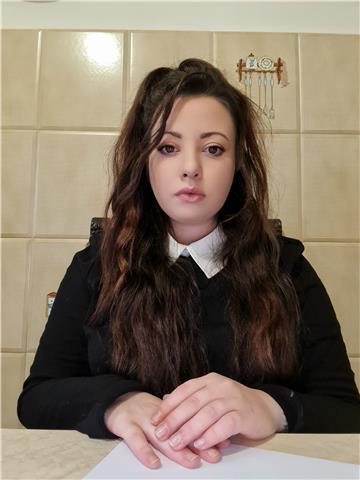 Sono una studentessa alla cidesco di madrelingua italiana!