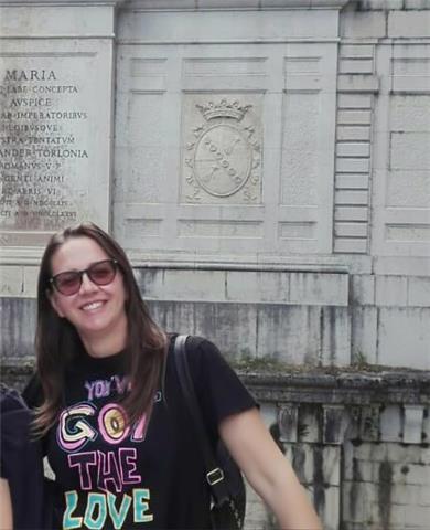 Laureata in economia e commercio, coach bes e dsa, operatore sociale per l'infanzia
