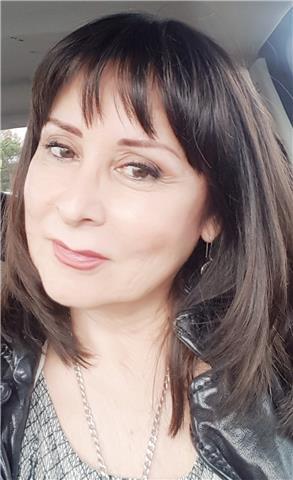 Laureata, madrelingua spagnola.insegnante per stranieri, esperta in preparazione dele (diploma spagnolo lingua spagnola