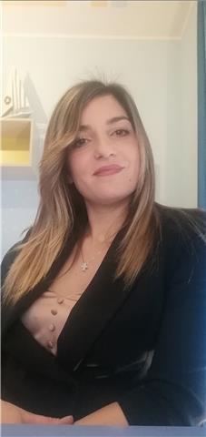Laureata in Giurisprudenza, abilitata all'insegnamento più Master in Criminologia offre ripetizioni per preparazione di esami universitari
