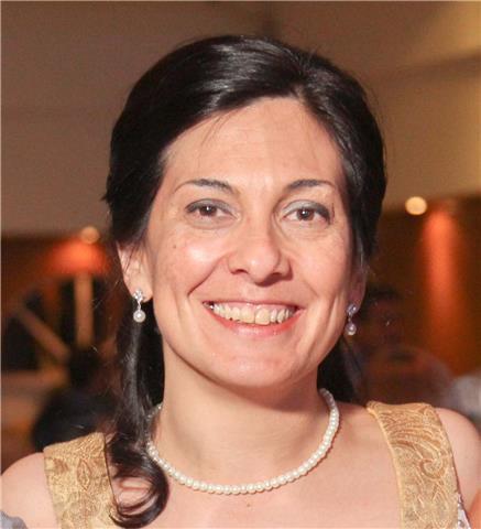 Profesora para la enseñanza primaria, con formación en tutorías virtuales, coaching ontológico y coaching educativo, haciendo especial énfasis en la creación de vínculos como punto de partida para generar una situación de enseñanza y aprendizaje