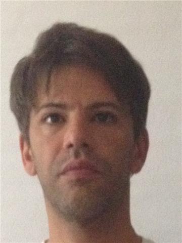 Plurilaureato in lettere moderne e storia dell’arte impartisce lezioni di italiano, storia, geografia, inglese (per principianti)