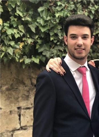 Ofrezco clases particulares o en pequeños grupos de inglés. preparación para exámenes de cambridge