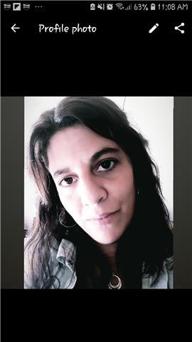 Profesor imparte clases de español. Para quienes deseen aprender hablar y escribir. Formal e informal