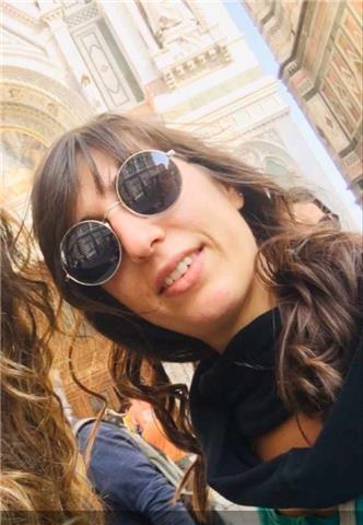 Laureata in chimica e che ha svolto lavoro con viaggi frequenti all'estero offre ripetizioni di matematica, fisica, chimica, italiano, inglese, storia a studenti di scuole elementari, medie, superiori e università