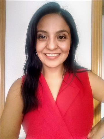 Profesor con experiencia en clases particulares, apoyo para exámenes de ingreso a la Universidad (EVAU), soy dinámica y me encanta enseñar mis conocimientos de la forma más didáctica mi objetivo es que el estudiante me entienda y lo pueda hacer por si mis