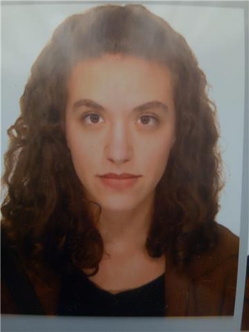 Profesora de flauta travesera, lenguaje musical, música o iniciación a la flauta con el título de grado profesional de música y especialidad de flauta travesera en el conservatorio teresa berganza de madrid