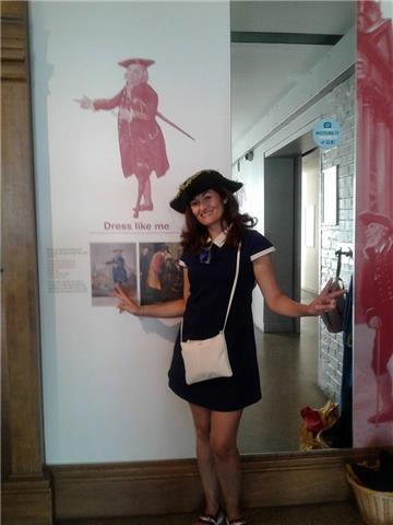 Imparto clases online,todos los niveles,conversación,preparación para examines,he vivido muchos años en Sydney