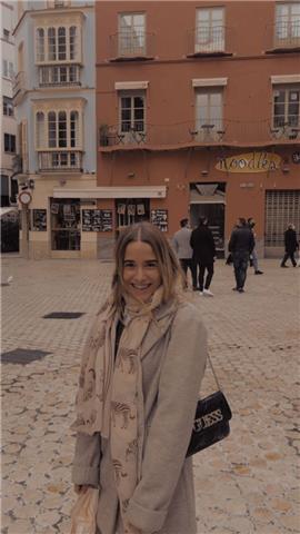 Profesora de apoyo escolar de cualquier edad con esperiencia